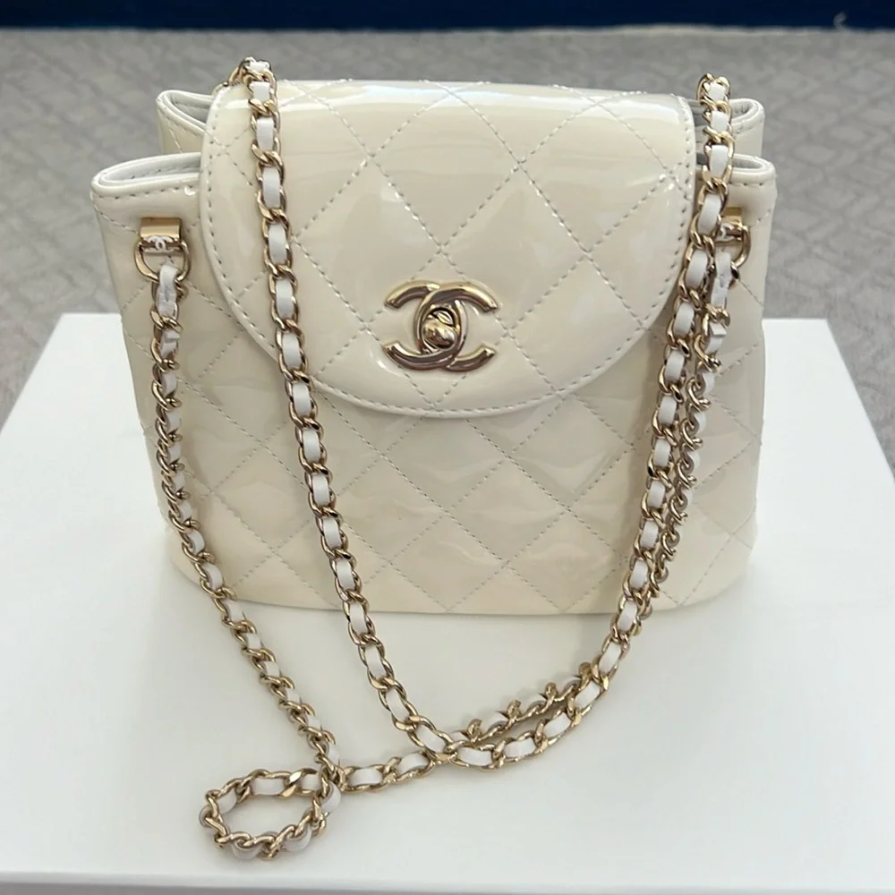 Chanel 2023 patent leather hobo bag